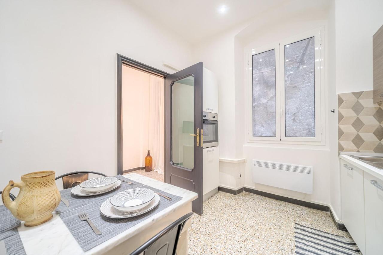 Central & Lovely Apartment In Genova - Netflix! Génova Exterior foto